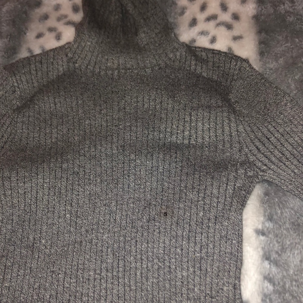 Express sweater - Picture 2 of 5
